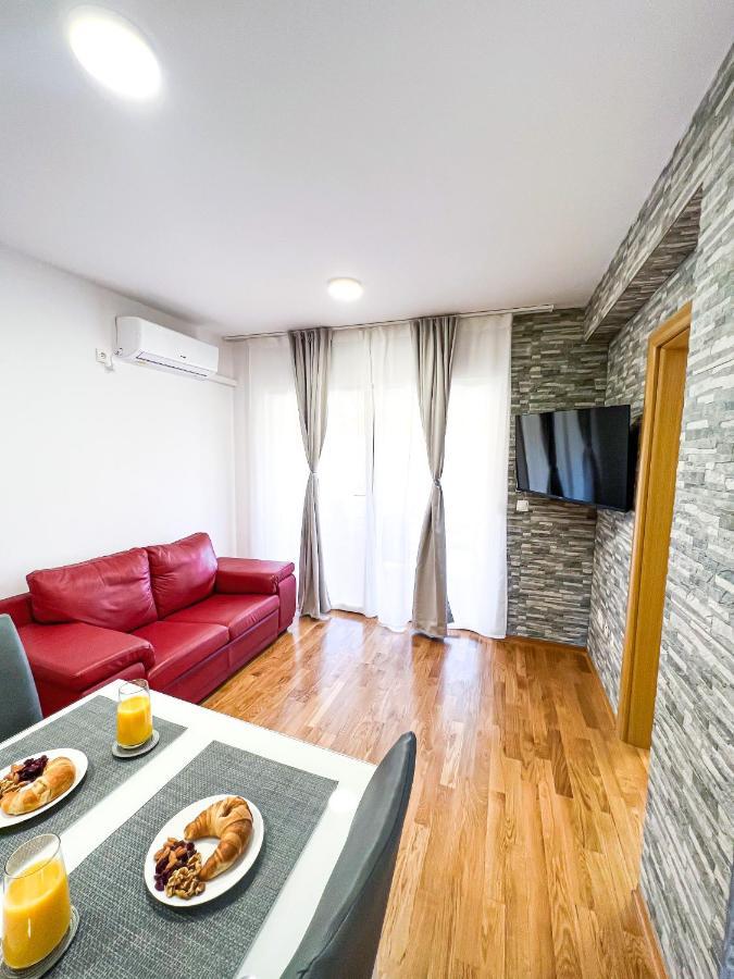 Holiday Star Apartment 特罗吉尔 外观 照片