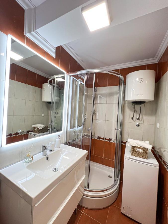 Holiday Star Apartment 特罗吉尔 外观 照片